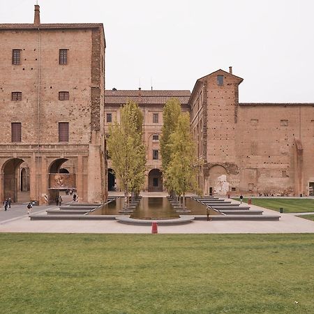 Appartamento Luxury 1 Al Duomo Di Parma Esterno foto