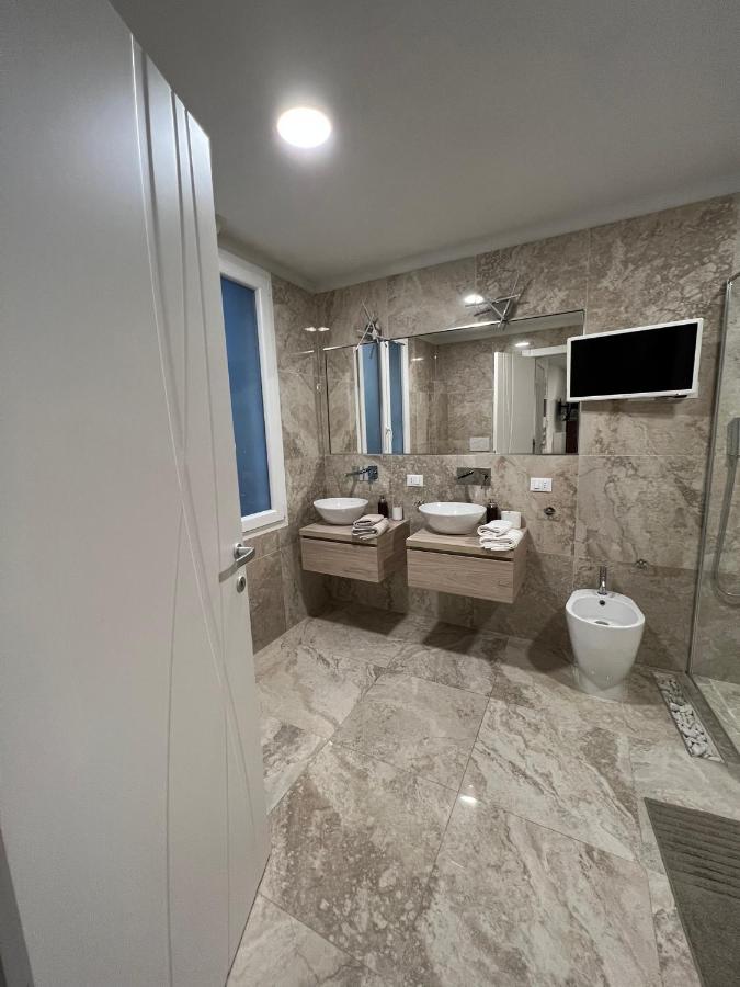 Appartamento Luxury 1 Al Duomo Di Parma Esterno foto