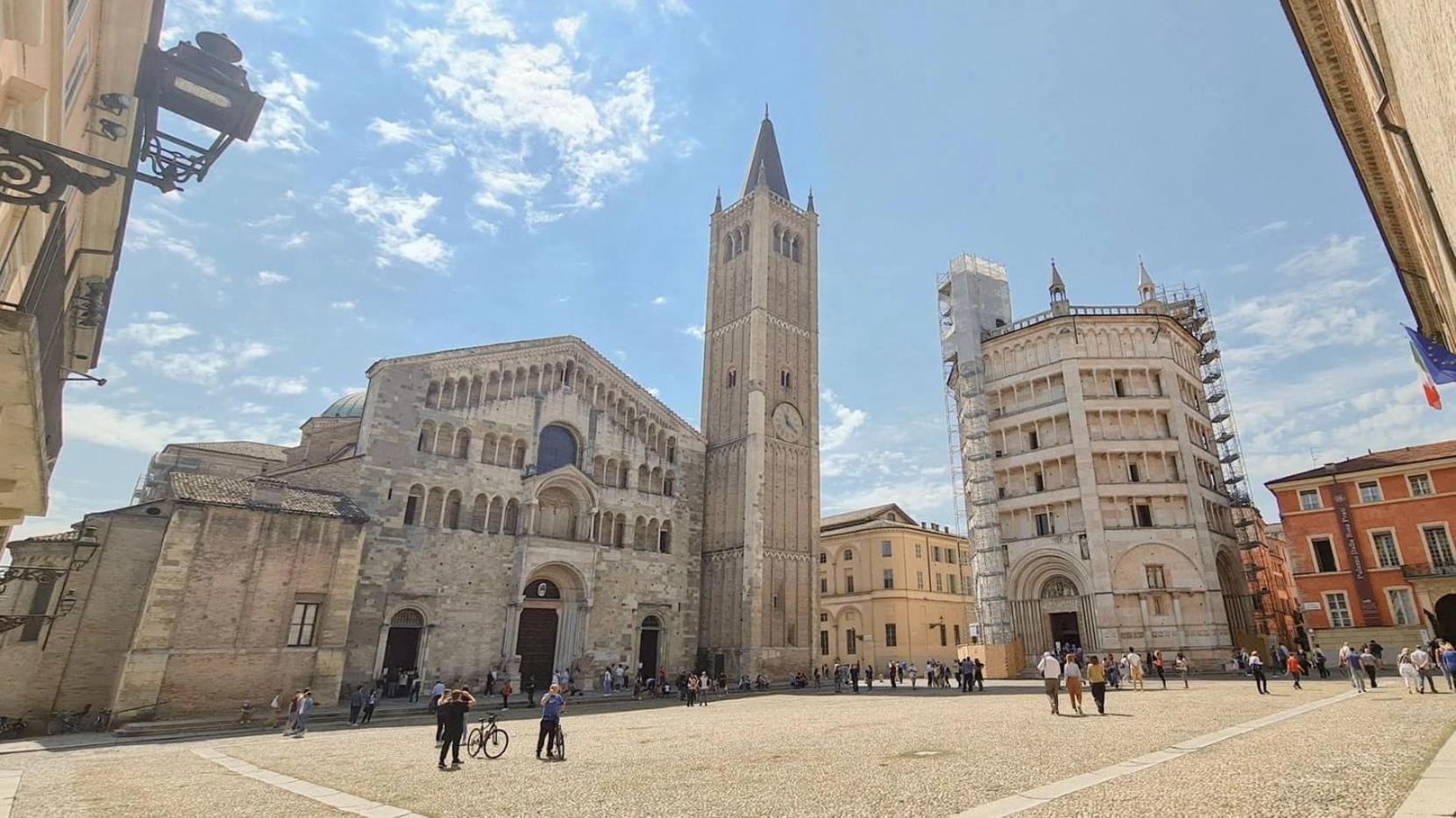 Appartamento Luxury 1 Al Duomo Di Parma Esterno foto